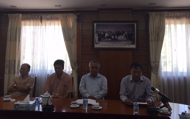 Kiều bào tại Lào đóng góp cho dự thảo văn kiện Đại hội Đảng XII - ảnh 2